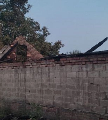 Агресор обстріляв Дніпропетровщину: виникла пожежа, нанесені матеріальні збитки, жертв немає