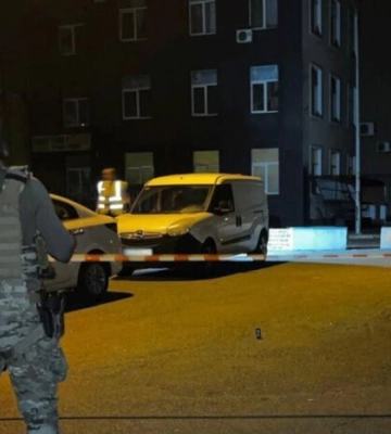В Киеве на Троещине мужчина ночью взорвал гранату: что известно
