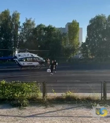 Поліцейські врятували багатодітну мати, доставивши гелікоптером донорське серце з Одеси до Вінниці (фото, відео)