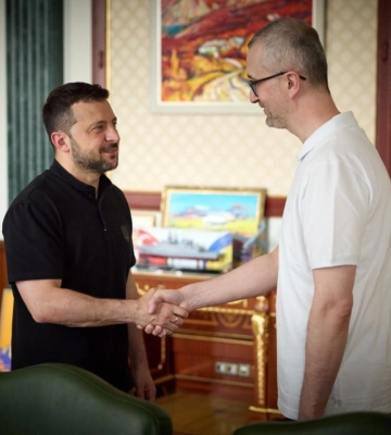 Зеленський зустрівся зі звільненим з полону Наріманом Джелялом