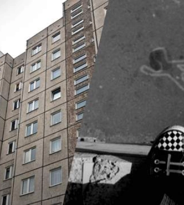 В Киеве двое подростков упали с 16 этажа: полиция рассматривает самоубийство