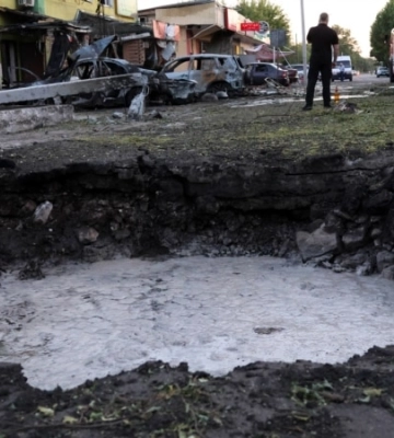 Моторошні кадри наслідків російського обстрілу Вільнянська. Відео