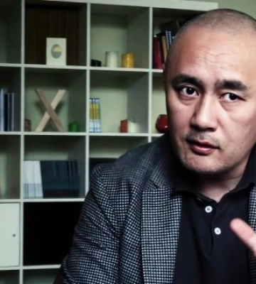 У Києві після замаху помер казахський опозиційний журналіст