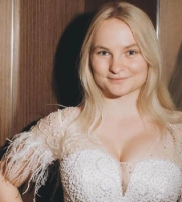 Скандальна блогерка з Луцька розповіла, чому  більше не хоче жити в Україні