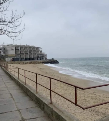 В Одесі продають дачу за 20 метрів від моря: скільки коштує такий будиночок