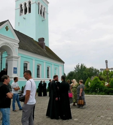 У Володимирі в «московських» попів закінчився договір оренди Успенського собору, але з&#039;їжджати вони не поспішають