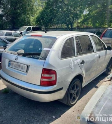 У Дніпрі чоловік викрав автомобіль з СТО та намагався втекти з міста