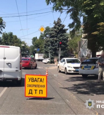 В центрі Одеси автомобіль збив пішохода