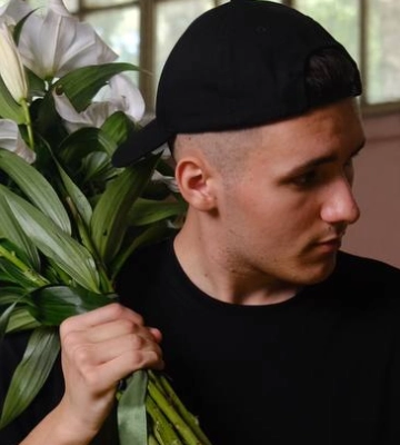 Відомий співак з Волині Yaktak випустив нову романтичну пісню