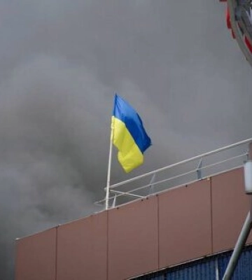 Атака РФ на Дніпро: кількість постраждалих зросла до 34, третина з них госпіталізована, двоє - у важкому стані. ФОТОрепортаж