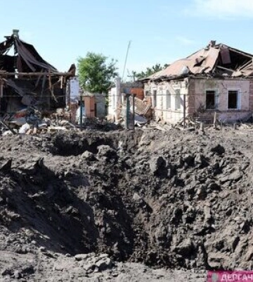 Наслідки удару по Руській Лозовій на Харківщині: 3 особи постраждали, пошкоджено близько 20 будинків. ФОТОрепортаж