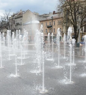 Завтра у Львові фонтан біля Оперного театру працювати не буде