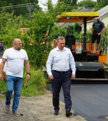 В Ужгороді продовжують поточні ремонти доріг та внутрішньоквартальних територій