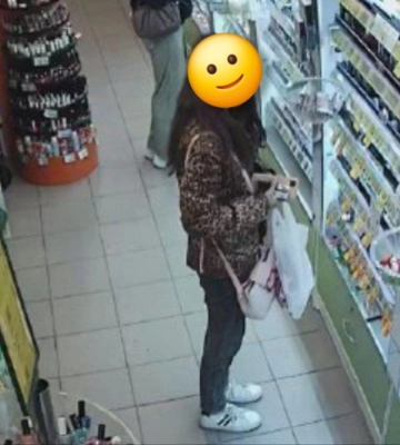 Рівнянка хотіла винести з супермаркету пляшку алкоголю за 550 гривень