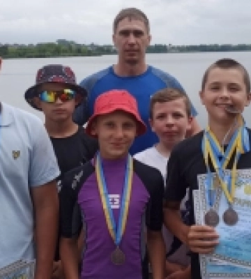 Команда Привільненської громади здобула сім медалей на чемпіонаті області з веслування на байдарках і каное