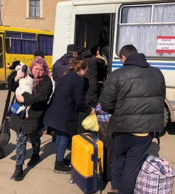 В Луганской ОВА рассказали, сколько людей выехали из деоккупированной части области