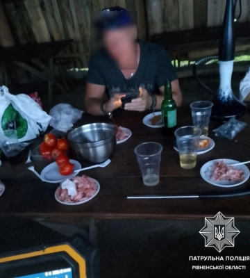 Алкогольні напої розпивали відвідувачі парку “Оствиця” у Рівному