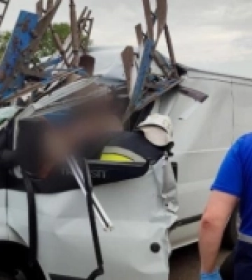 У Болградському районі рятувальники деблокували постраждалого у ДТП на дорозі між Арцизом та селом Плоцьк