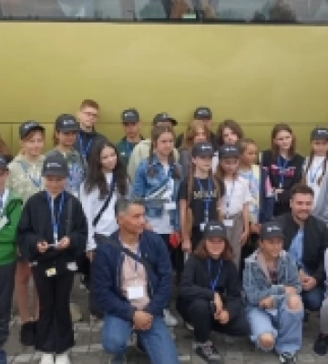 Діти захисників з Львівщини вирушили в подорож до Франції