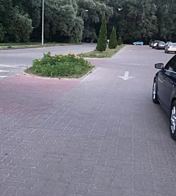 У Сумах 19-річний мотоцикліст зіткнувся із легковиком