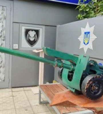 Мініскульптуру, присвячену патрульним поліцейським, відкрили в Ужгороді