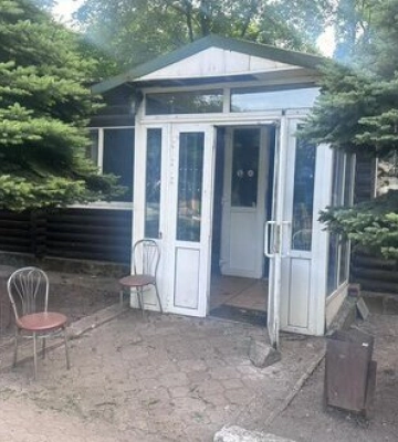 Внаслідок обстрілу Новогродівки на Донеччині поранено 9, серед них 4 людей. ФОТОрепортаж