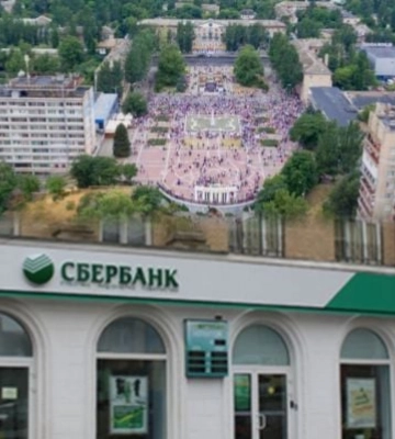 В Мелитополе известный магазин оккупанты превращают в очередной кабак 
