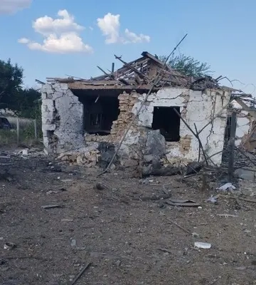 Поврежденные дома и раненые: последствия российских ударов по Херсонской области