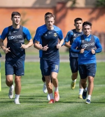 Динамо подпишет еще двух футболистов Днепра-1