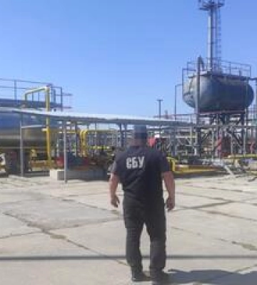 Викрадали нафтопродукти:  на Полтавщині викрили посадовців