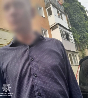 У Рівному чоловік викликав патрульних, аби ті відвезли його до товариша