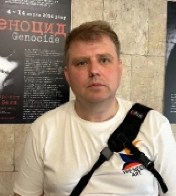«Геноцид»: київський художник Ілля Бел презентував в Ужгороді авторський фотопроєкт