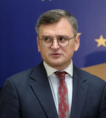 Кулеба поговорил с новым главой МИД Британии: неизменная поддержка Украины продолжится