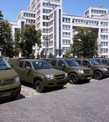Авто, дроны и зарядные станции передали ВСУ харьковские бизнесмены