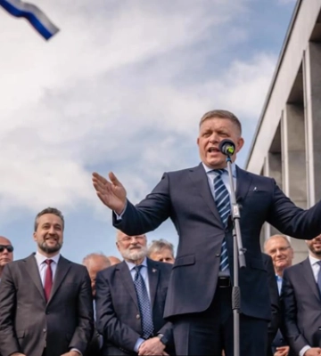 Фіцо вперше після замаху з&#039;явився на публіці