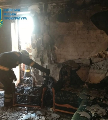 В Києві впали УЛАМКИ РАКЕТИ