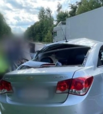 На Львівщині зіткнулись легковик та вантажівка: внаслідок ДТП загинула 38-річна жінка