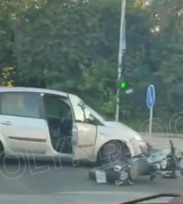 Аварія за участю мотоцикліста на перехресті в Луцьку: хто кого не пропустив