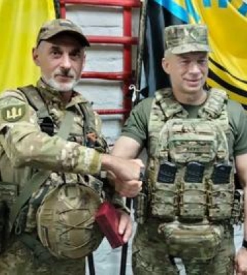 Військовослужбовець з Полтавщини отримав нагороду від Сирського