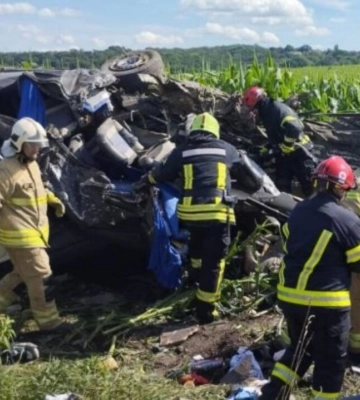 Масштабна ДТП сталася на Рівненщині: 14 загиблих