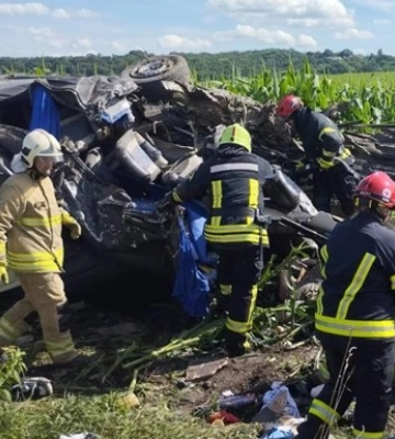 Масштабна ДТП сталася на Рівненщині: 14 загиблих
