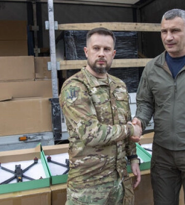 Громада Киева передала тысячу дронов бойцам 3 штурмовой бригады - Виталий Кличко