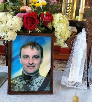 Мати втратила єдиного сина, без батька залишилося троє дітей: у Луцькому районі поховали Героя Сергія Марусюка