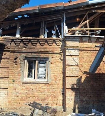 Росіяни 8 разів атакували Нікопольщину: загинула жінка, пошкоджена інфраструктура. ФОТОрепортаж