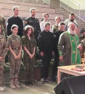 Зачем в Мелитополь прислали фсбшных пропагандистов переодетых в рясы попов 