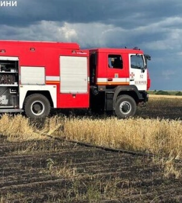Доба на Харківщині: через обстріли загинув чоловік, 2 людини поранено, горіло поле з пшеницею