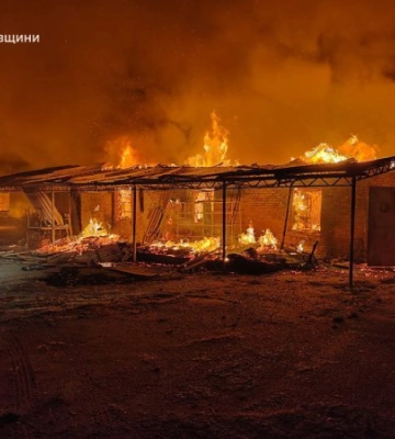У Нікополі рятувальники потрапили під повторний обстріл
