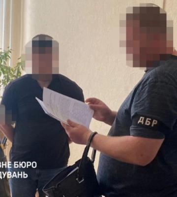 На Одещині викрили правоохоронця, який заробляв на переправленні ухилянтів через кордон