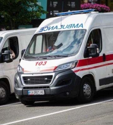 Ворог вночі вдарив по одному з районів Харкова, двоє постраждалих