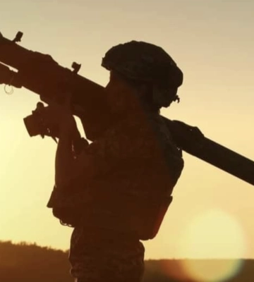 Літак, 16 танків і 1200 військових: що втратила армія РФ за добу війни в Україні